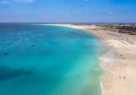 Plage de Santa maria au Cap Vert