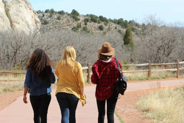 des copines en randonnées