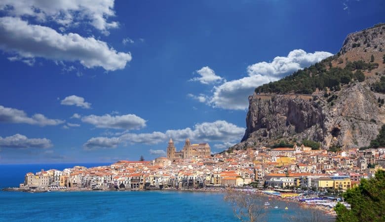 une vue cefalù