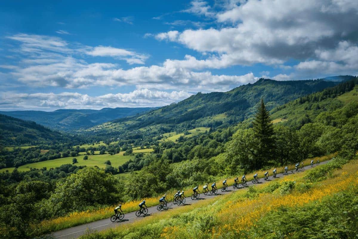 Découvrez les plus beaux châteaux de la Loire à vélo : itinéraires et conseils pour une visite inoubliable
